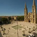 Apartmán Le Saint Baudile 80sqm Parking Ac Church View