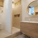Le Saint Baudile 80sqm Parking Ac Church View * Ним