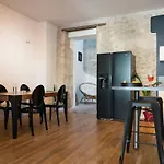 Апартаменты Le Saint Baudile 80sqm Parking Ac Church View *