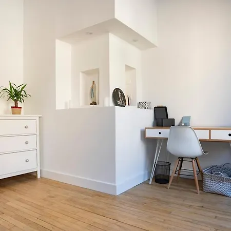 Le Saint Baudile 80sqm Parking Ac Church View