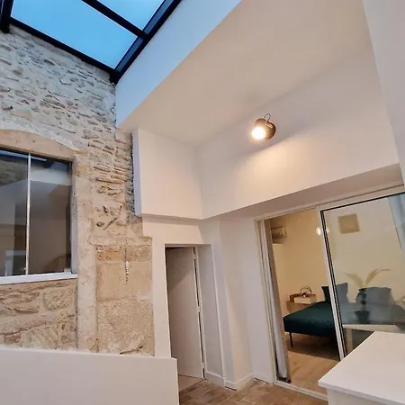 Le Saint Baudile 80sqm Parking Ac Church View
