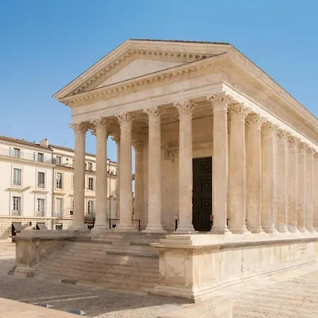 Le Saint Baudile 80sqm Parking Ac Church View