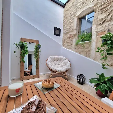 Apartment Le Saint Baudile 80sqm Parking Ac Church View