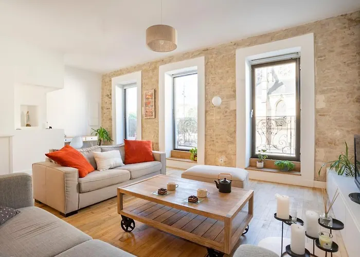 Διαμέρισμα Le Saint Baudile 80sqm Parking Ac Church View